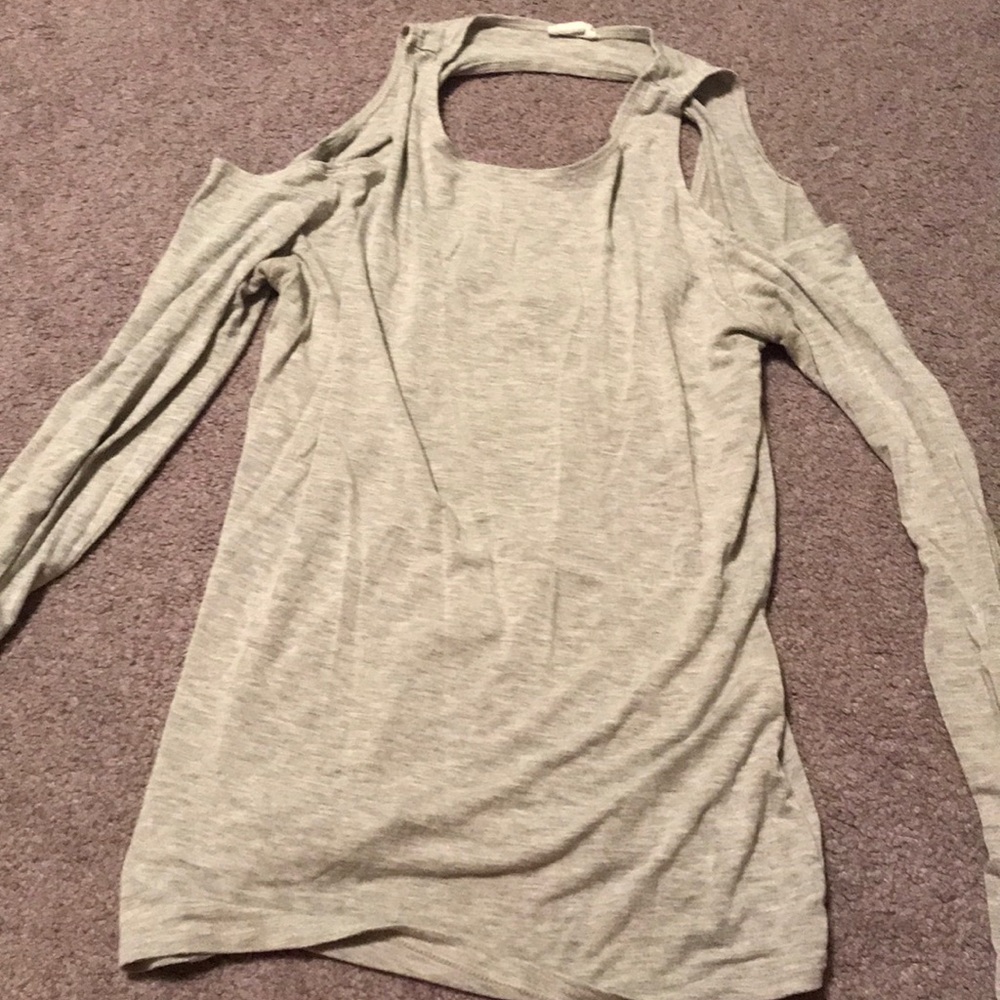 gray long sleeve